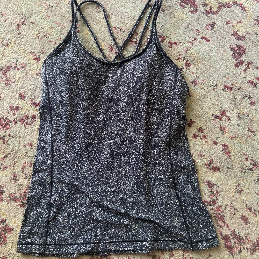 Lululemon tank